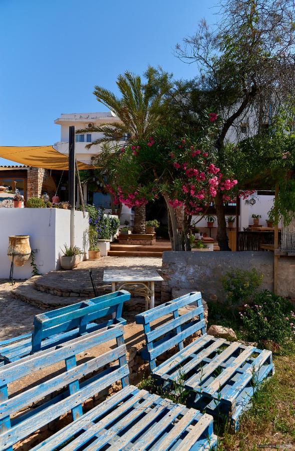 Hostal Illes Pitiüses San Ferran de Ses Roques Extérieur photo